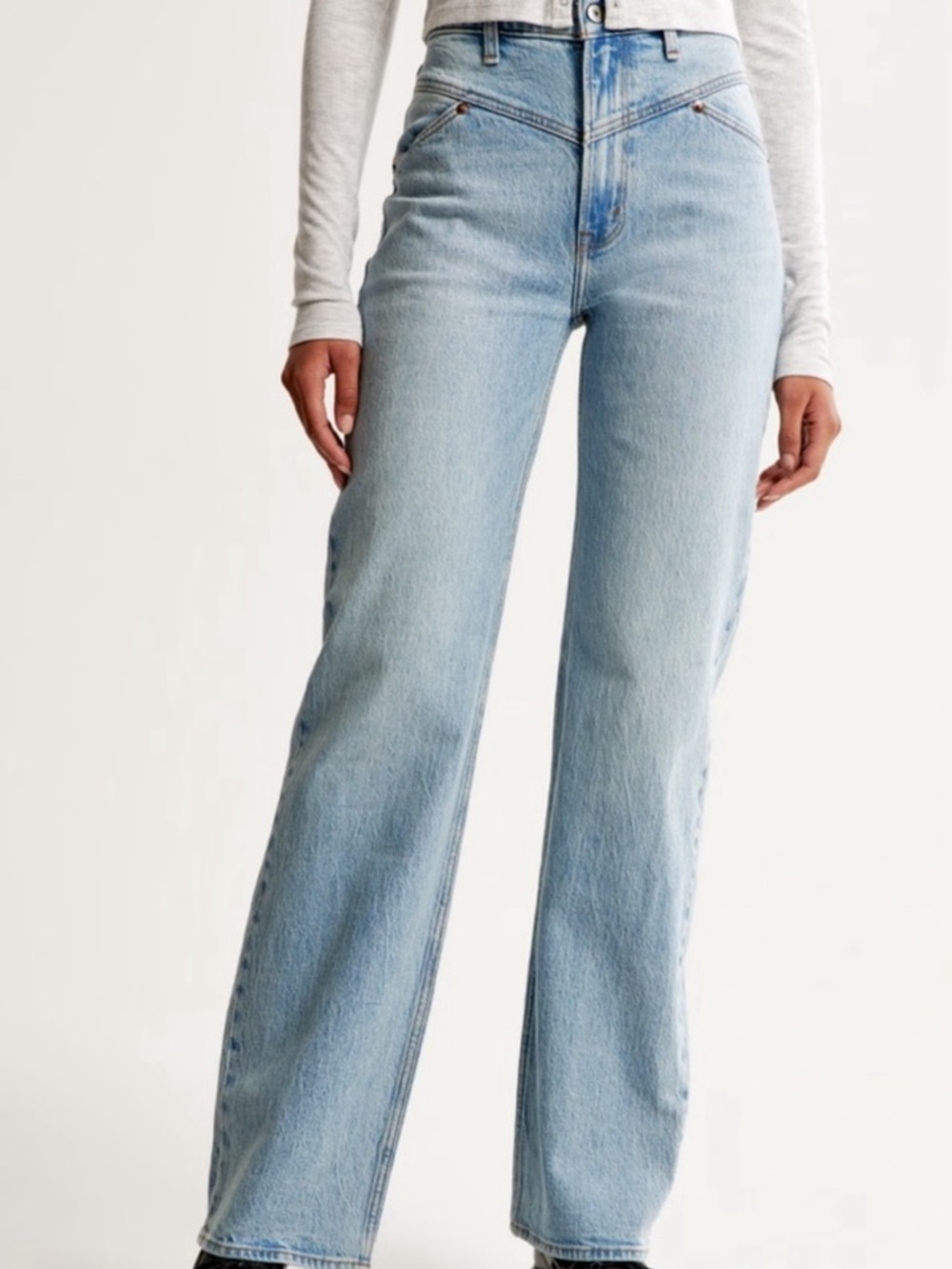 Abercrombie & Fitch High Rise 90s Relaxed Jean with Front Yoke